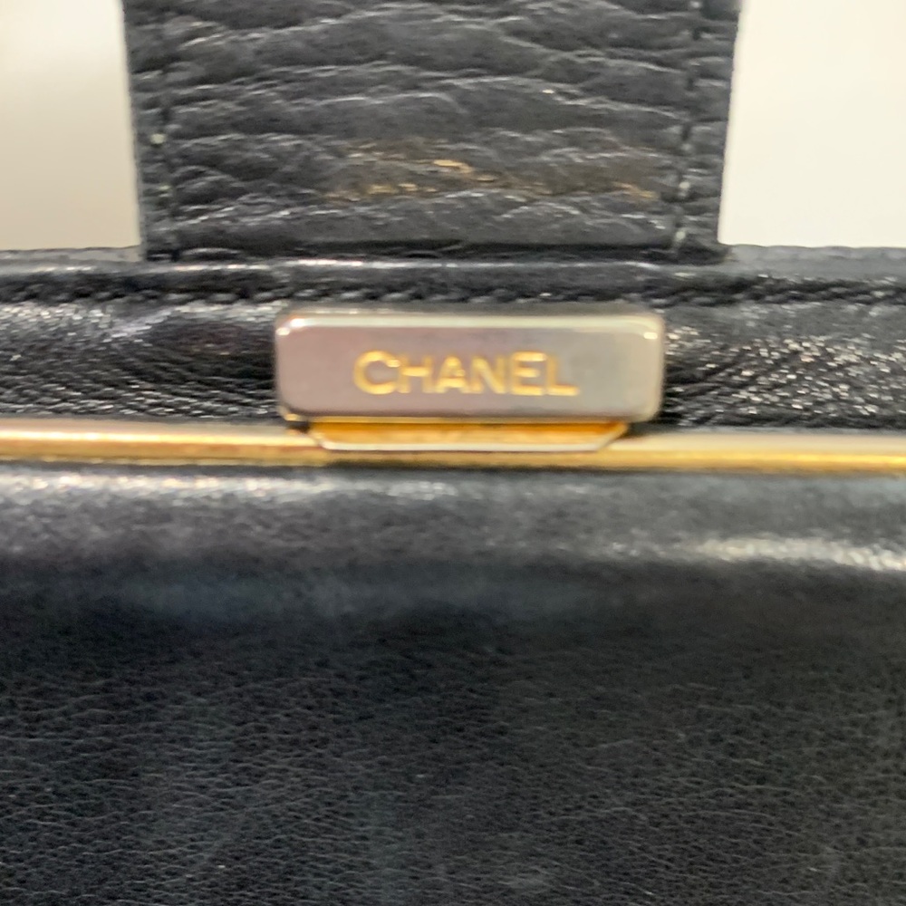 Chanel Iconic Interlocking Cc Caviar Textured Bla… - image 7